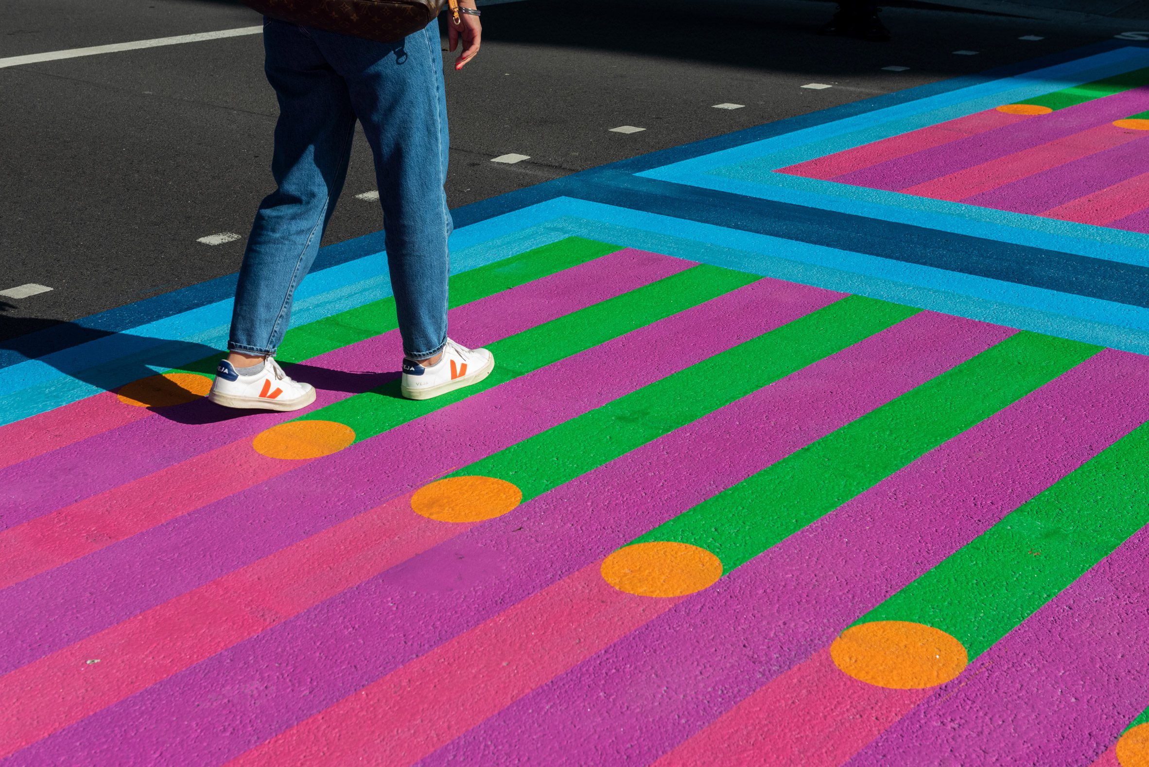 Read more about the article Yinka Ilori creates 18 colourful crossings over London’s streets